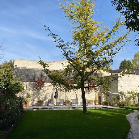 La Thebauderie Hotel Montfort-l'Amaury Exterior photo
